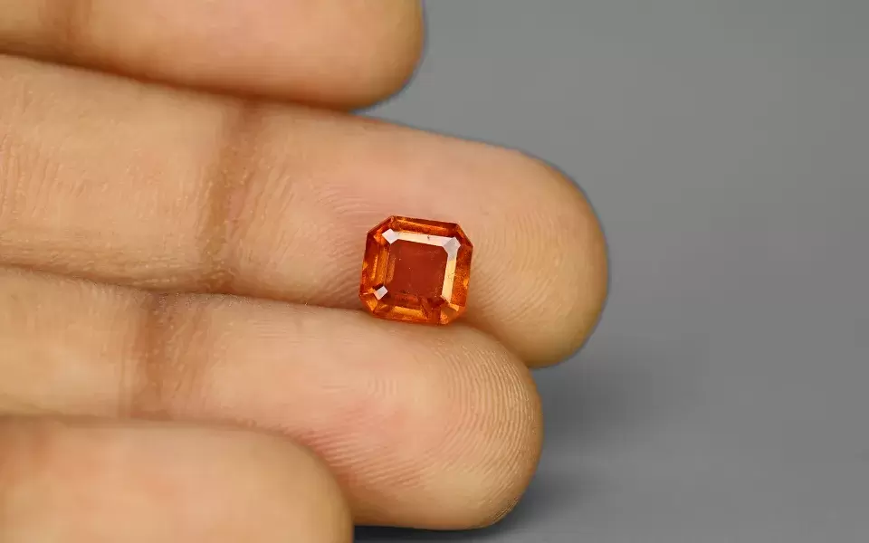 Hessonite (3.73-Carats)