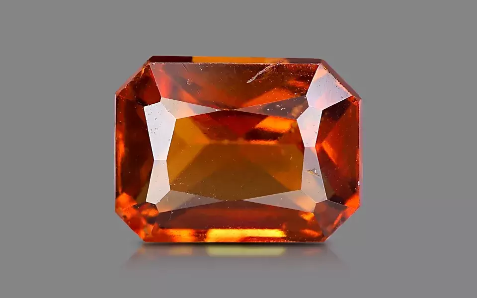 Hessonite (3.97-Carats)