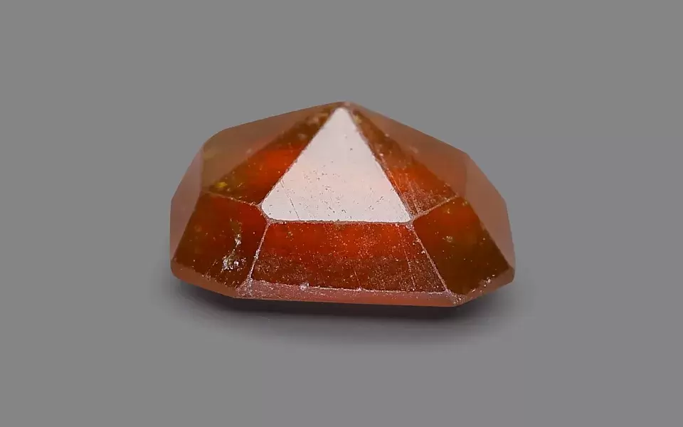 Hessonite (2.90-Carats)